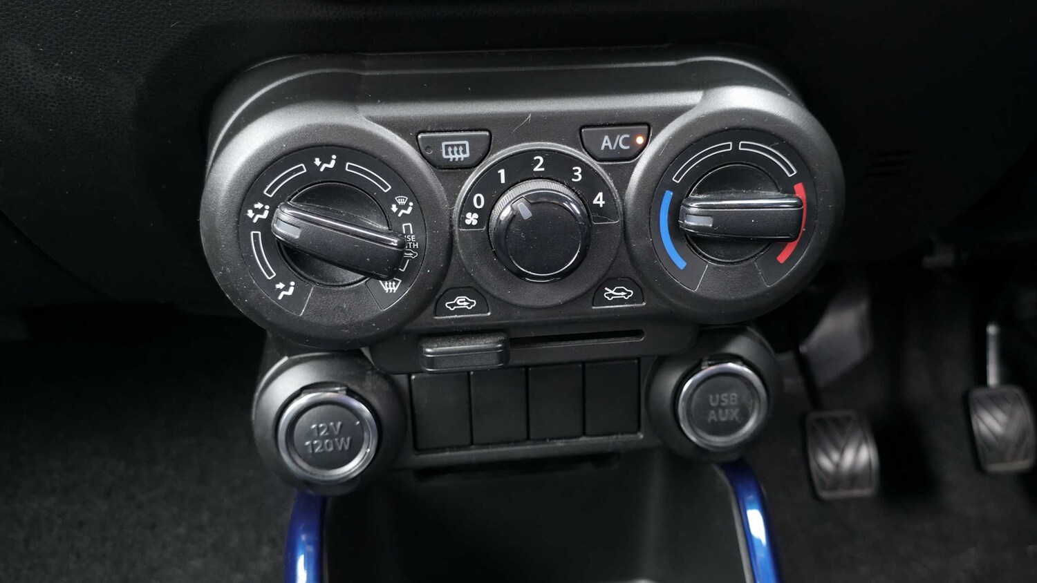 Used Suzuki Ignis for sale - 77862013: Photo 25