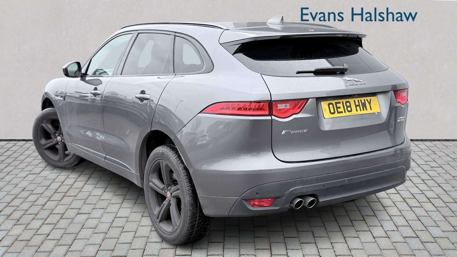 Used Jaguar F-Pace 2018 for sale - 78137599: Photo 2