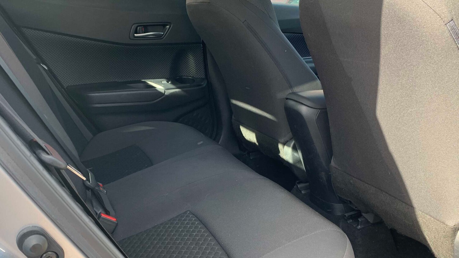 Used Toyota C-HR 2022 for sale - 77894383: Photo 11