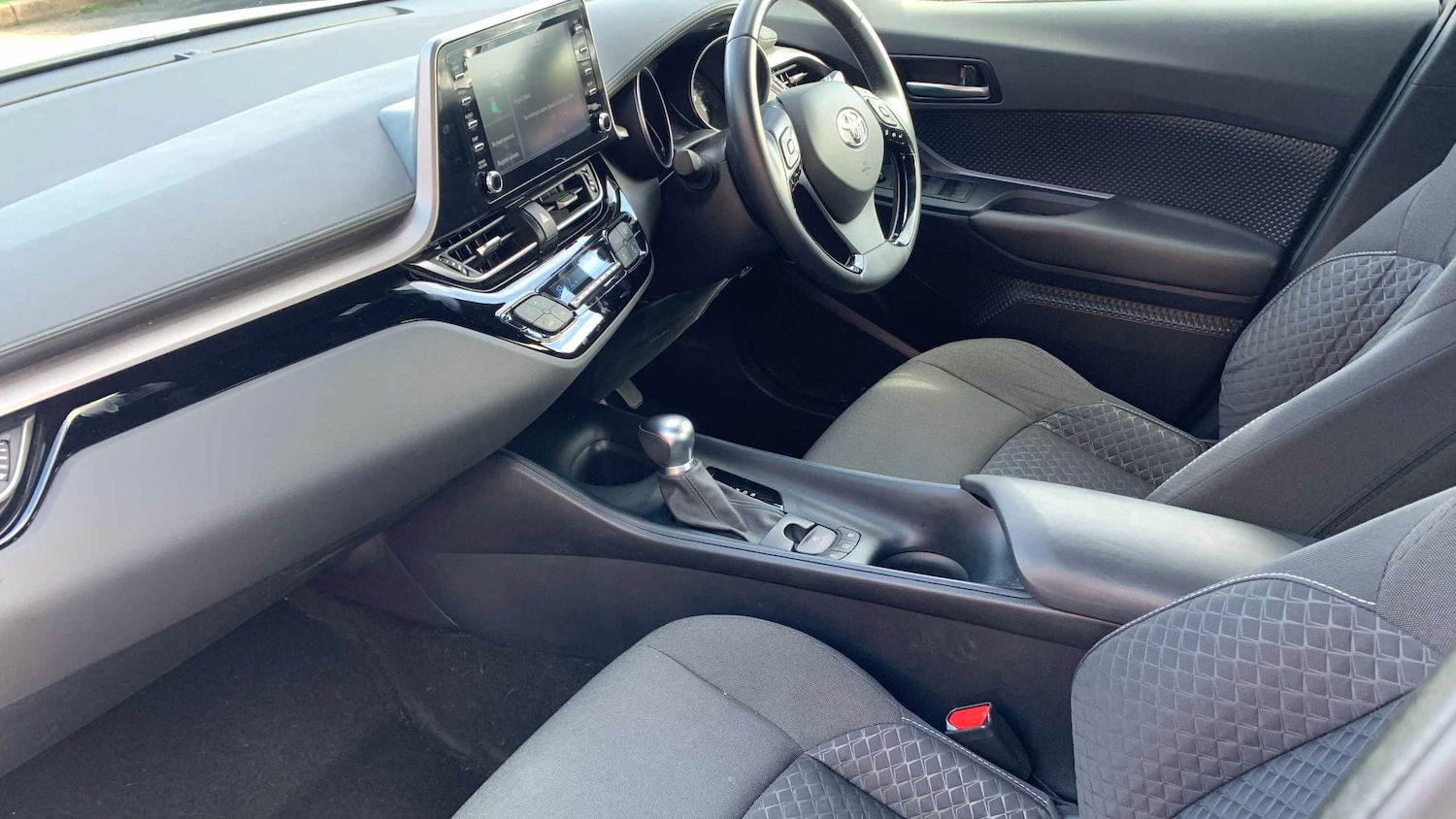 Used Toyota C-HR 2022 for sale - 77894383: Photo 20