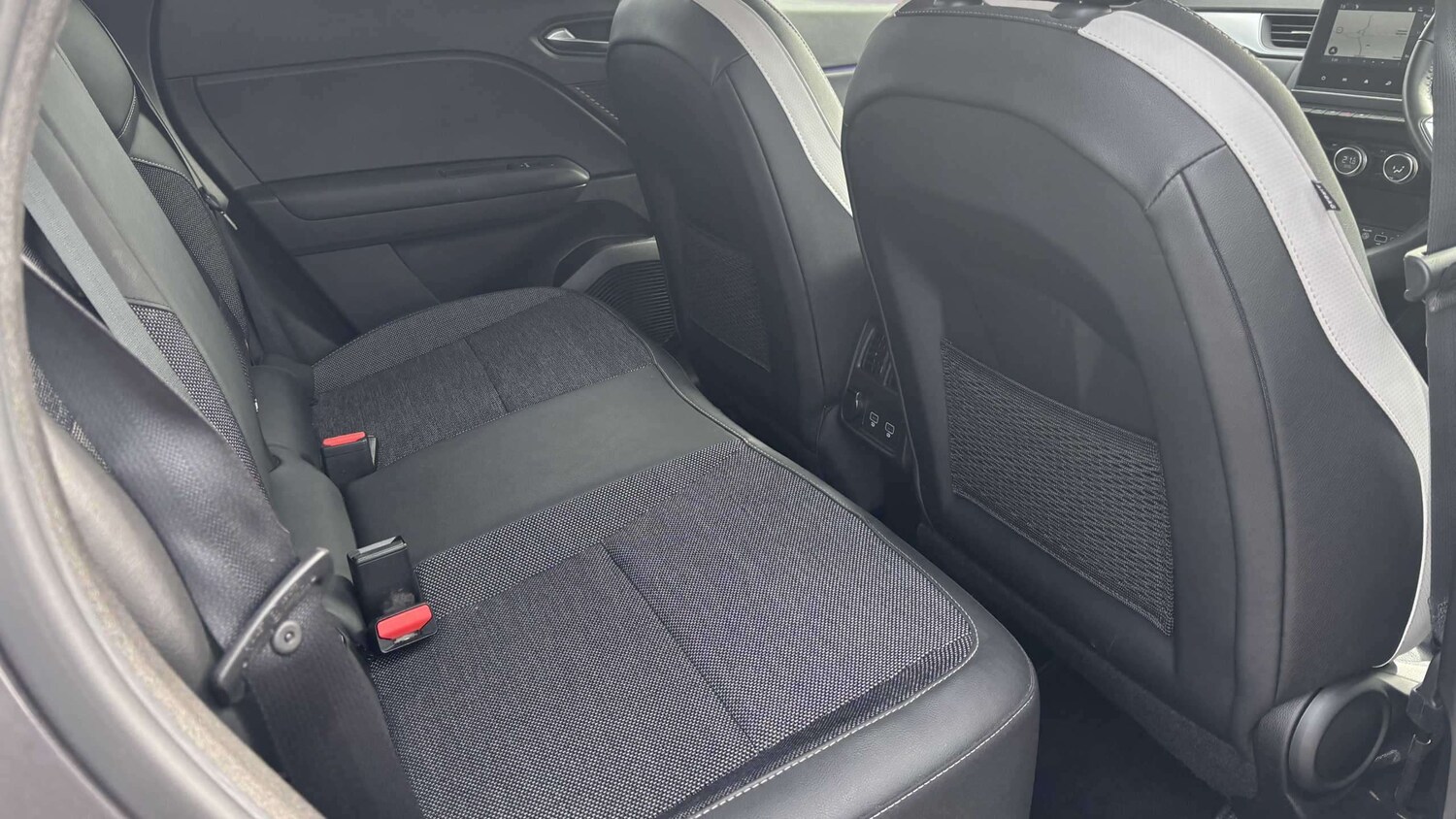 Used Renault Captur 2023 for sale - 78037556: Photo 7