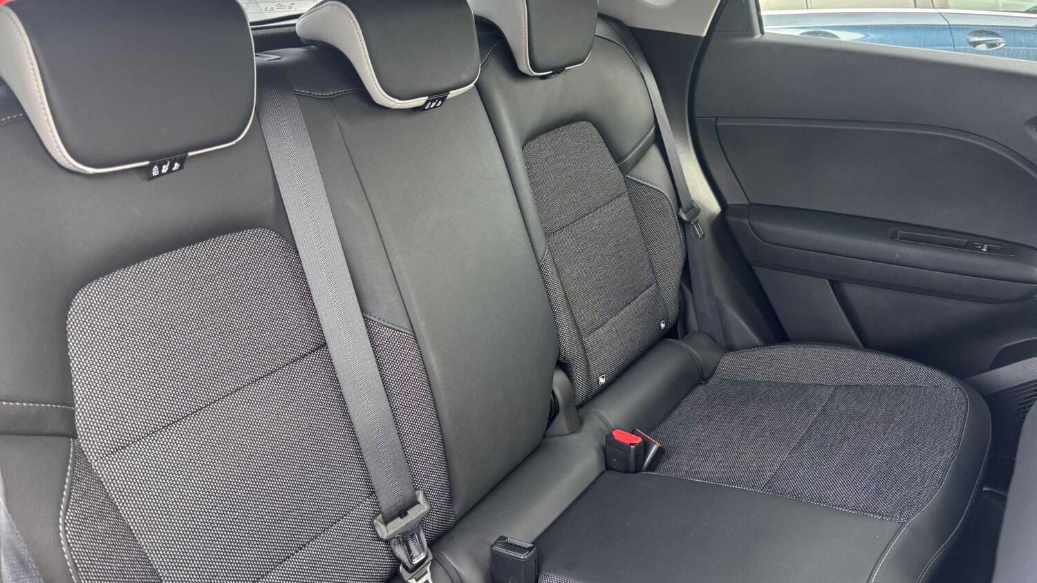 Used Renault Captur 2023 for sale - 78037556: Photo 8