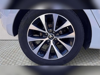 Used Renault Clio 2020 for sale - 78303059: Photo