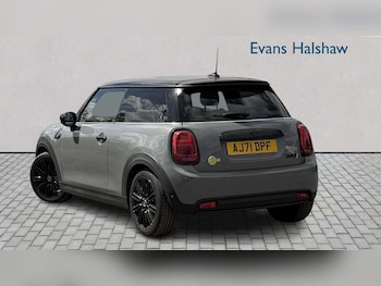 Used MINI Hatch 2021 for sale - 79051844: Photo