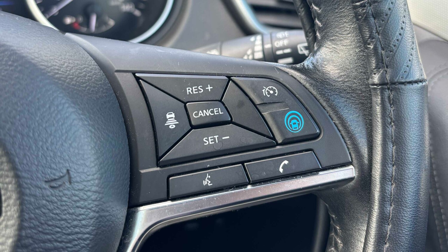 Used Nissan Qashqai for sale - 77858315: Photo 17