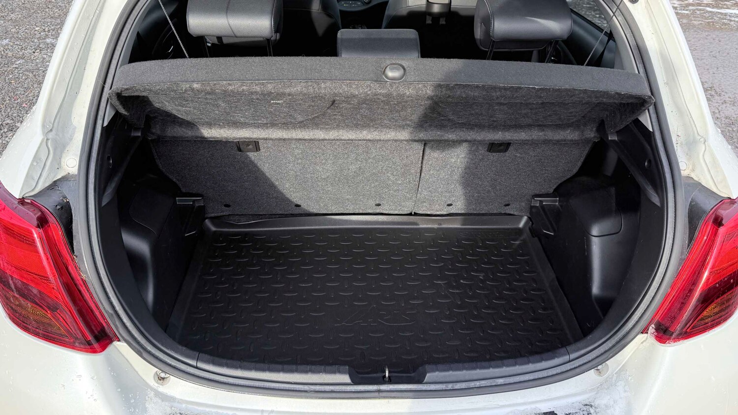 Used Toyota Yaris for sale - 77858528: Photo 11