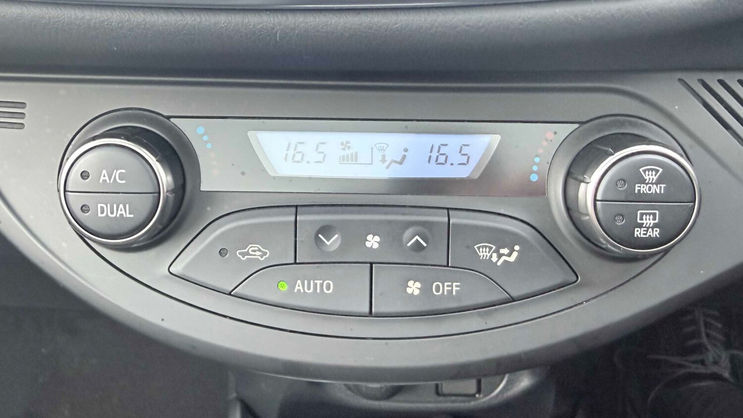 Used Toyota Yaris for sale - 77858528: Photo 13