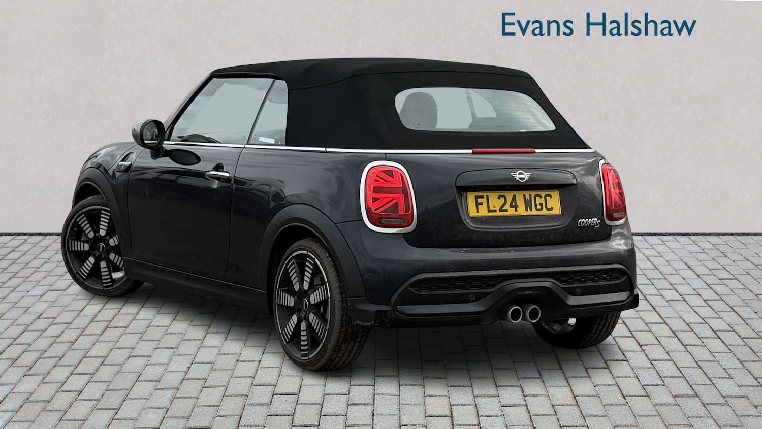 Used MINI Convertible 2024 for sale - 77859632: Photo 3