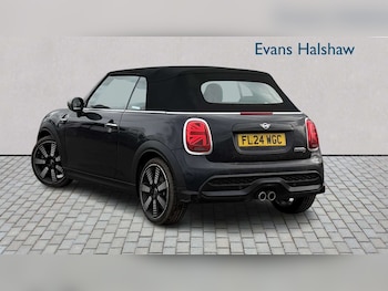 Used MINI Convertible 2024 for sale - 77859632: Photo