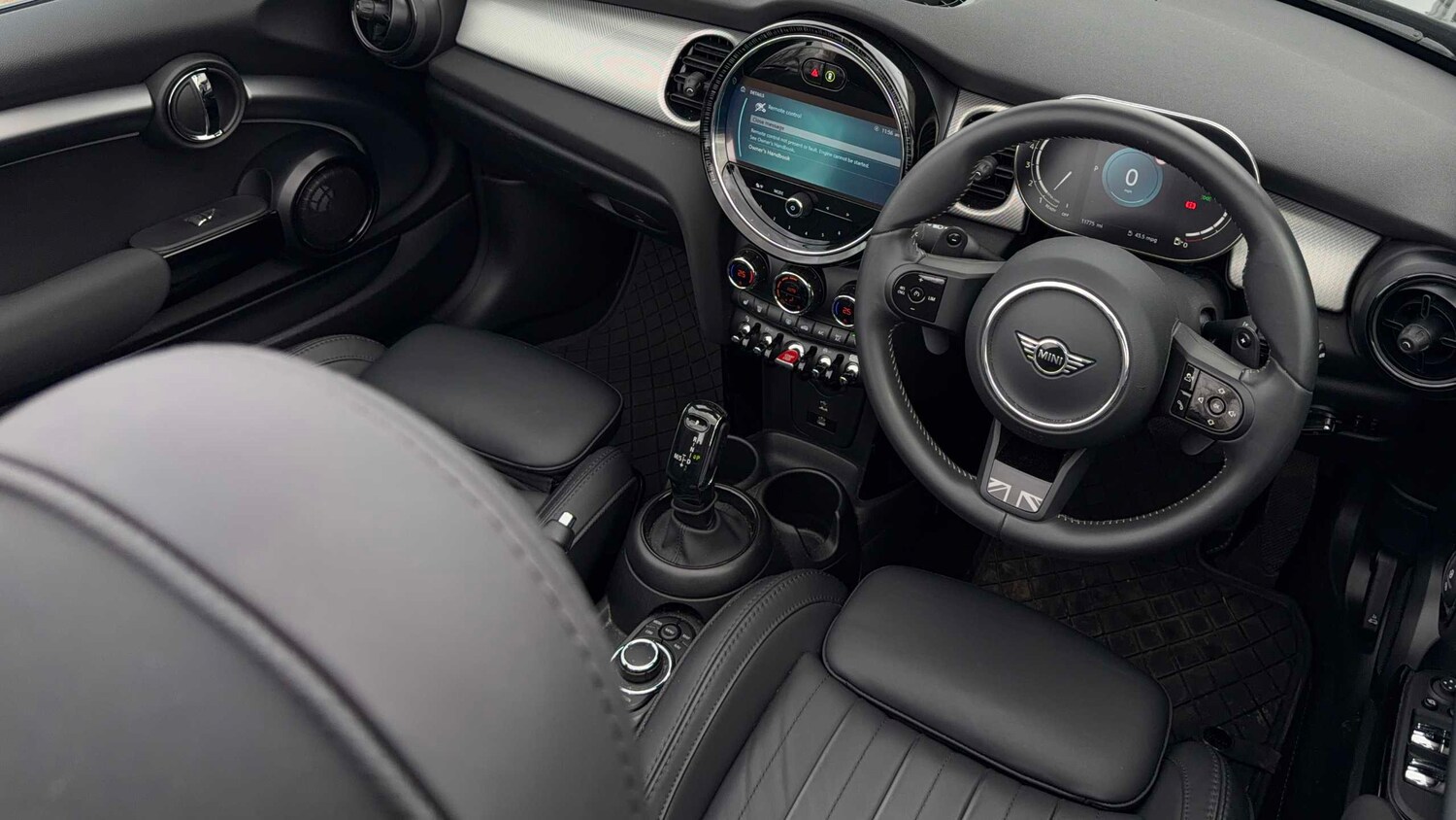 Used MINI Convertible 2024 for sale - 77859632: Photo 9