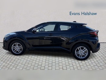 Used Toyota C-HR 2022 for sale - 78960961: Photo