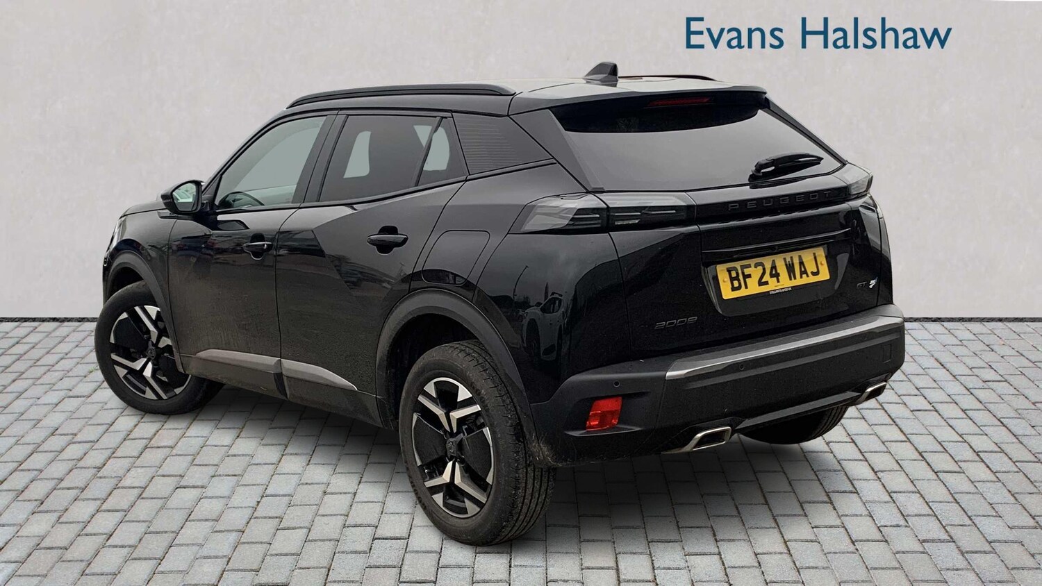 Used Peugeot 2008 for sale - 77861587: Photo 2