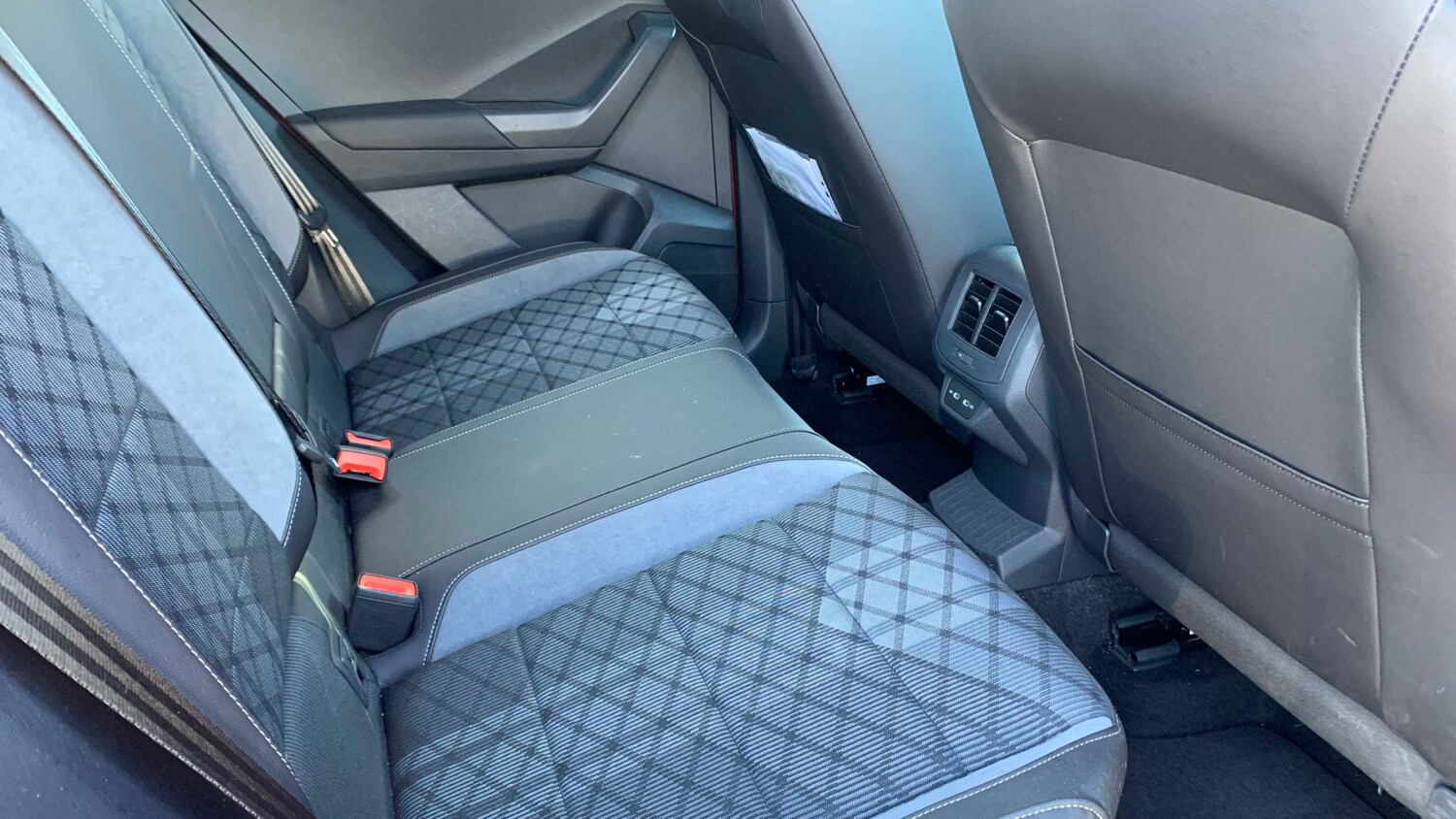 Used Volkswagen T-Roc 2023 for sale - 77928720: Photo 11