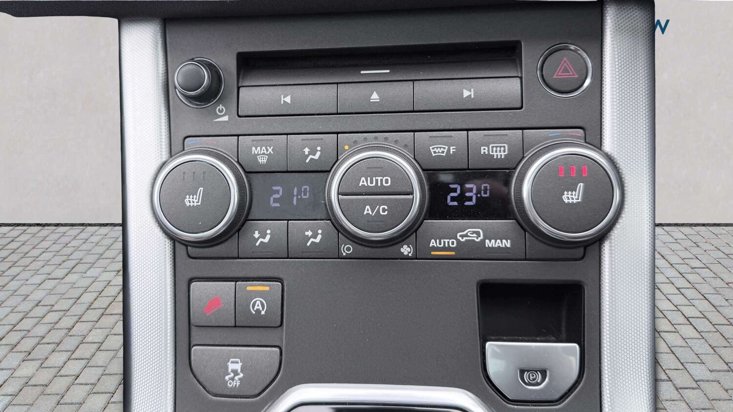 Used Land Rover Range Rover Evoque 2015 for sale - 78104665: Photo 9