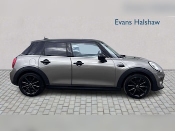 Used MINI Hatch 2018 for sale - 79257392: Photo