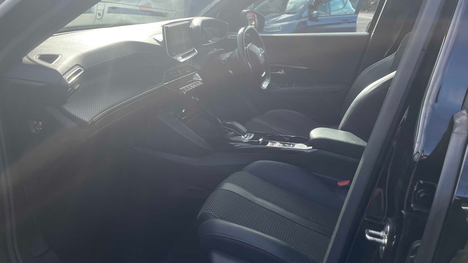 Used Peugeot 2008 for sale - 77861793: Photo 20