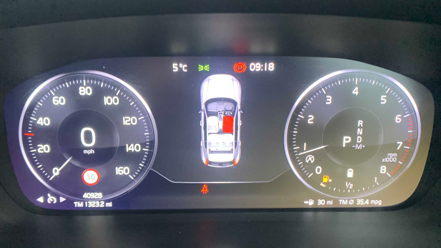 Used Volvo XC40 for sale - 77862046: Photo 15