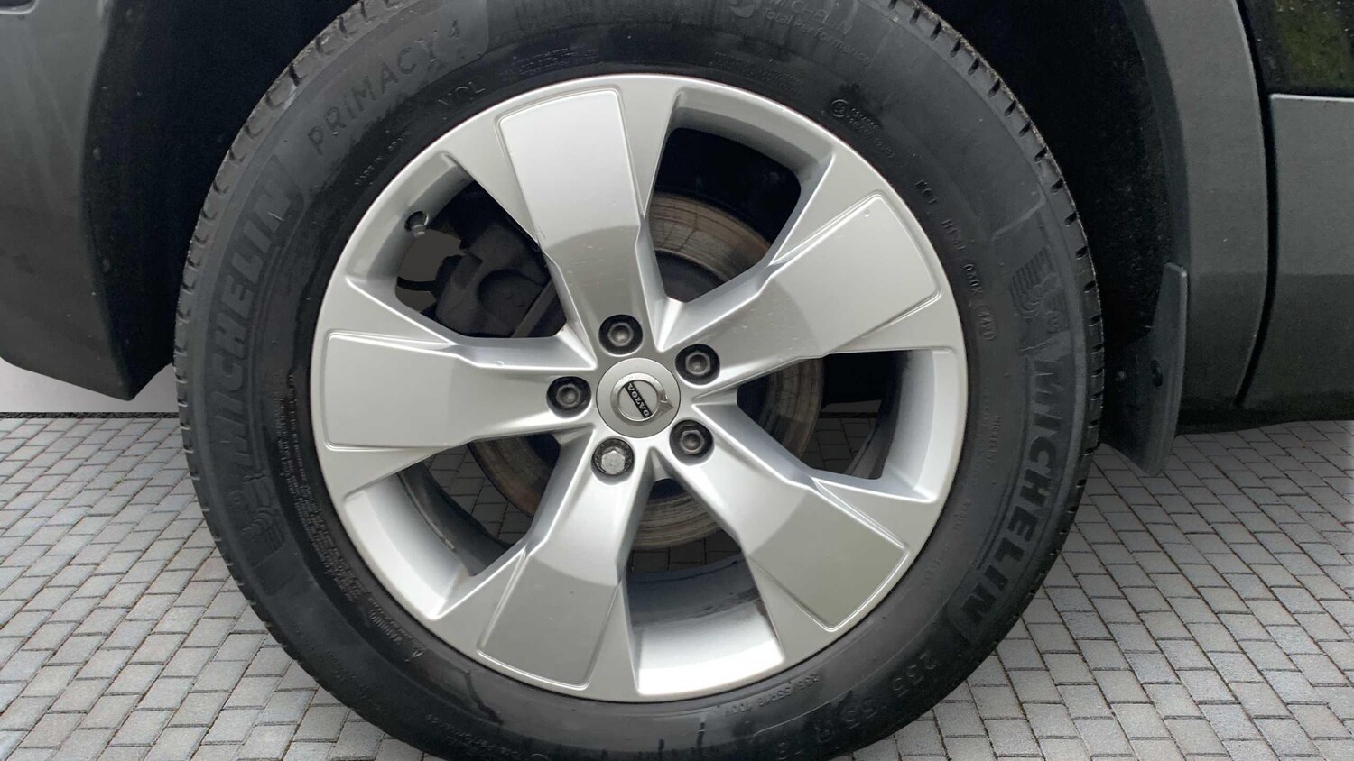 Used Volvo XC40 for sale - 77862046: Photo 9