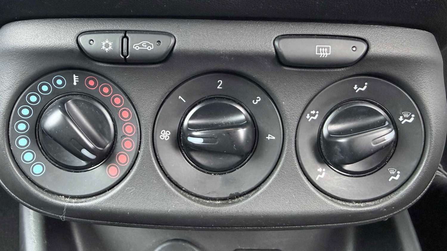 Used Vauxhall Corsa for sale - 77861527: Photo 17