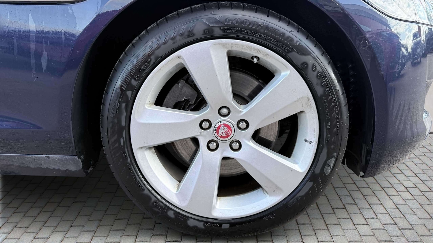 Used Jaguar XF 2018 for sale - 77860574: Photo 8