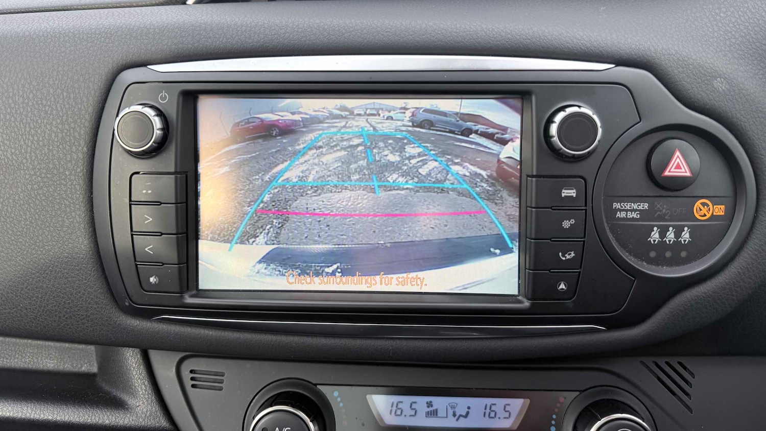 Used Toyota Yaris 2015 for sale - 78052020: Photo 17