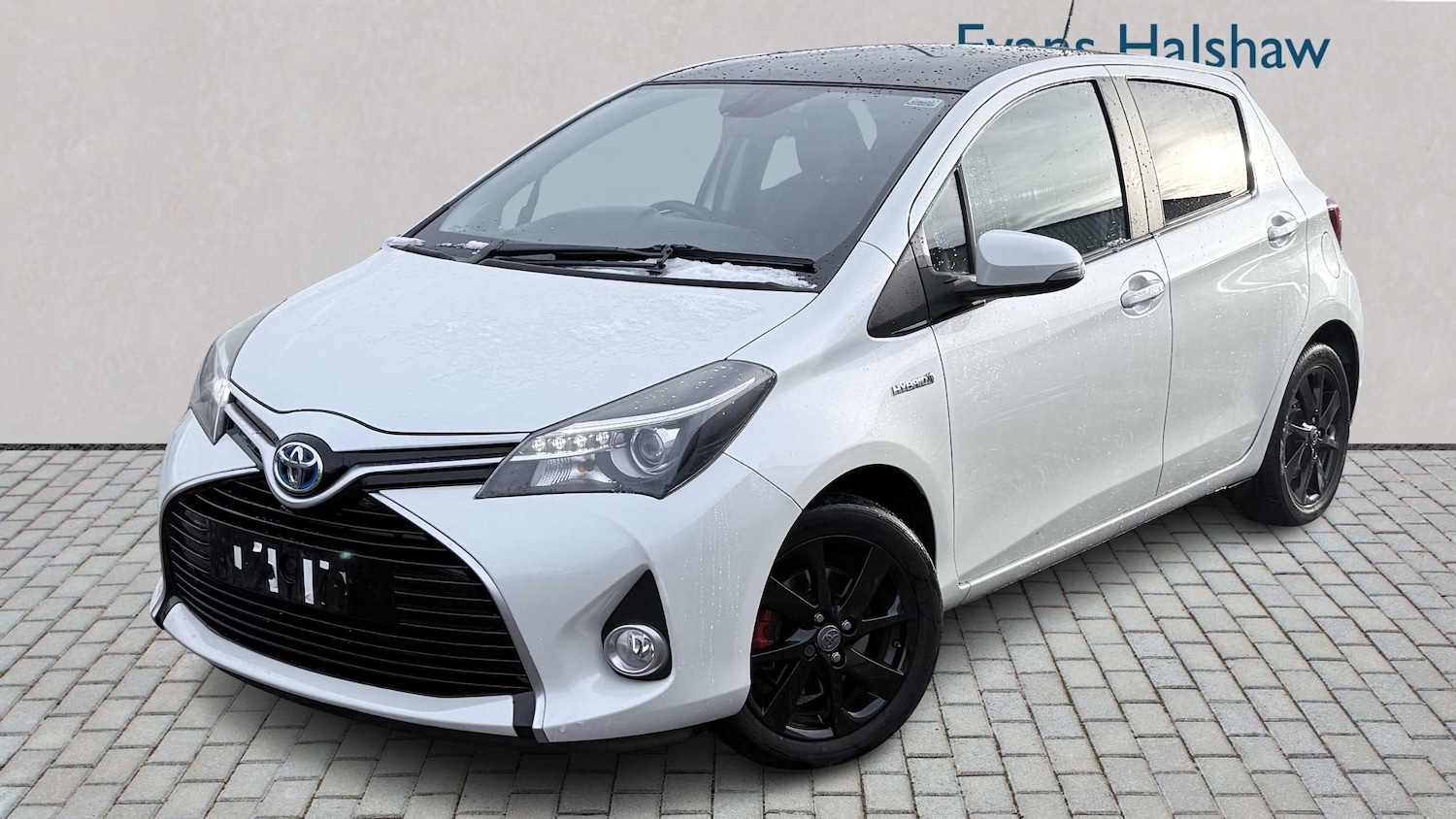 Used Toyota Yaris 2015 for sale - 78052020: Photo 4