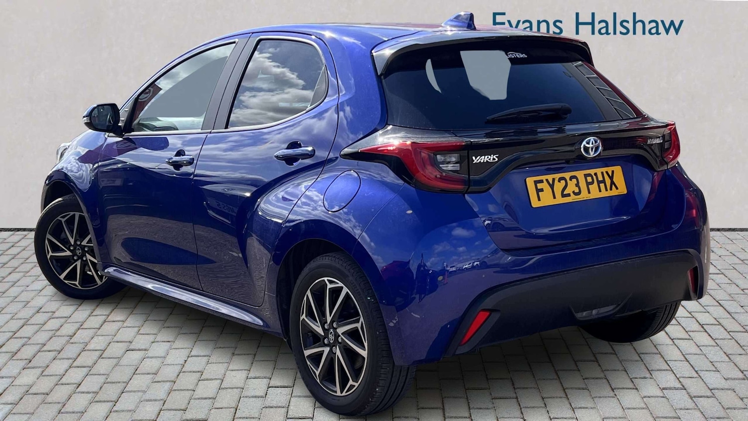 Used Toyota Yaris 2023 for sale - 78118939: Photo 3