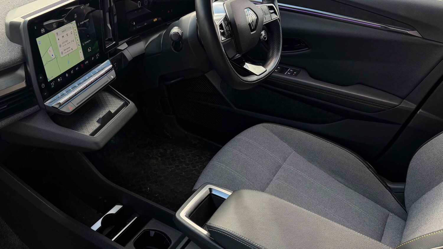 Used Renault Megane E Tech 2024 for sale - 77857675: Photo 17