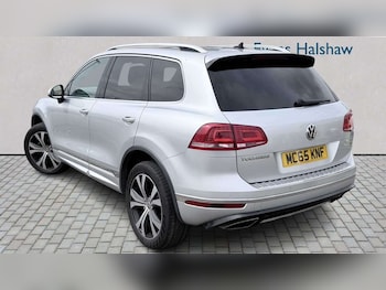 Used Volkswagen Touareg 2015 for sale - 79624767: Photo