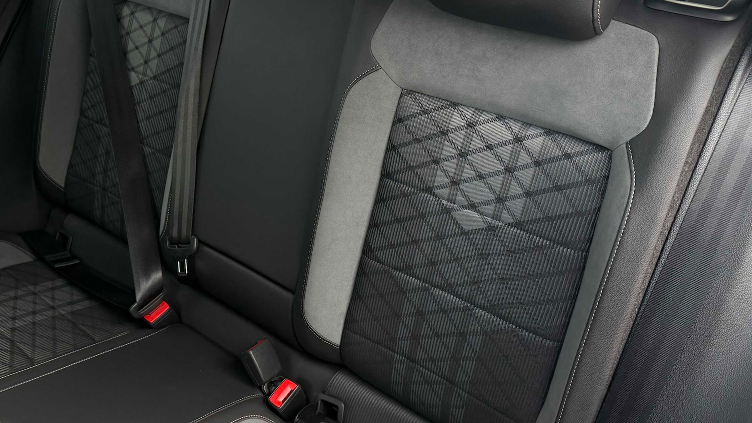 Used Volkswagen T-Roc 2023 for sale - 77886039: Photo 15