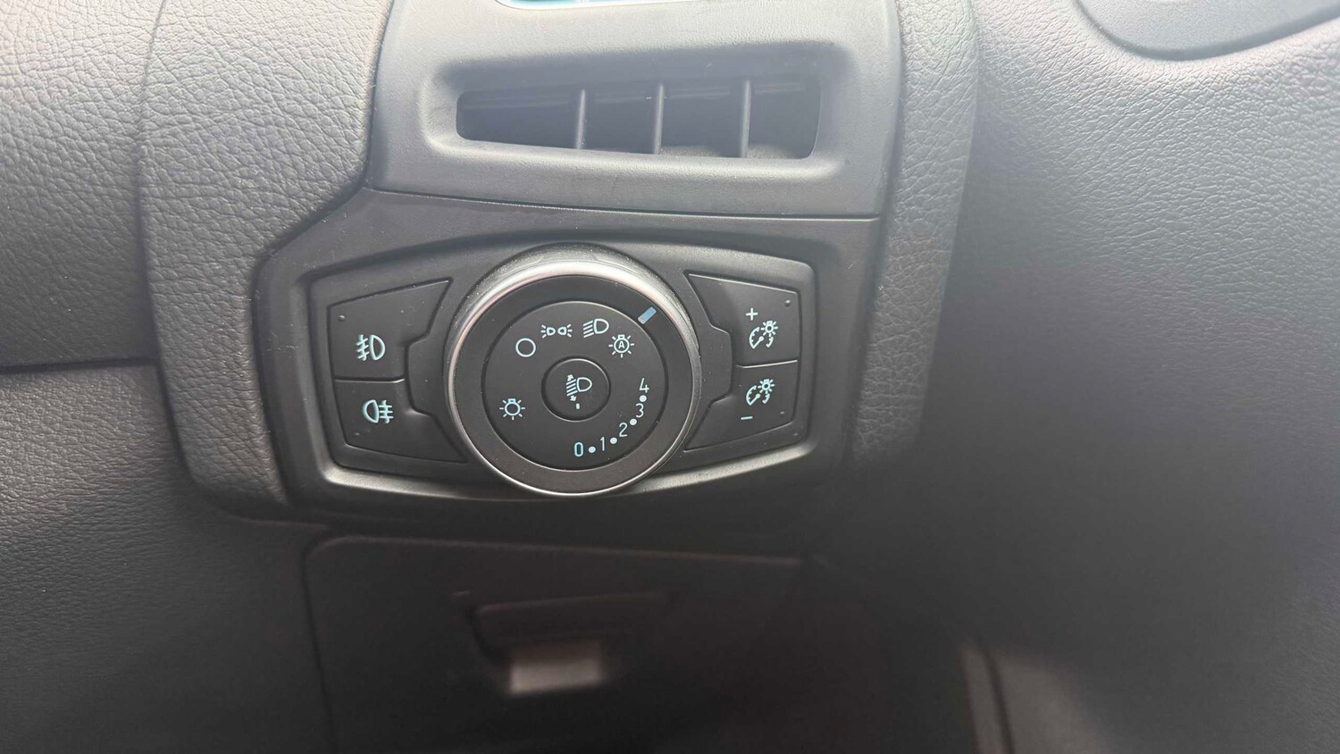 Used Ford Focus 2017 for sale - 77858735: Photo 18