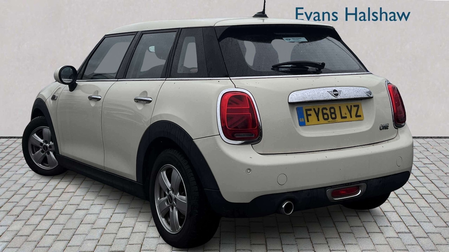 Used MINI Hatch 2018 for sale - 78052074: Photo 2
