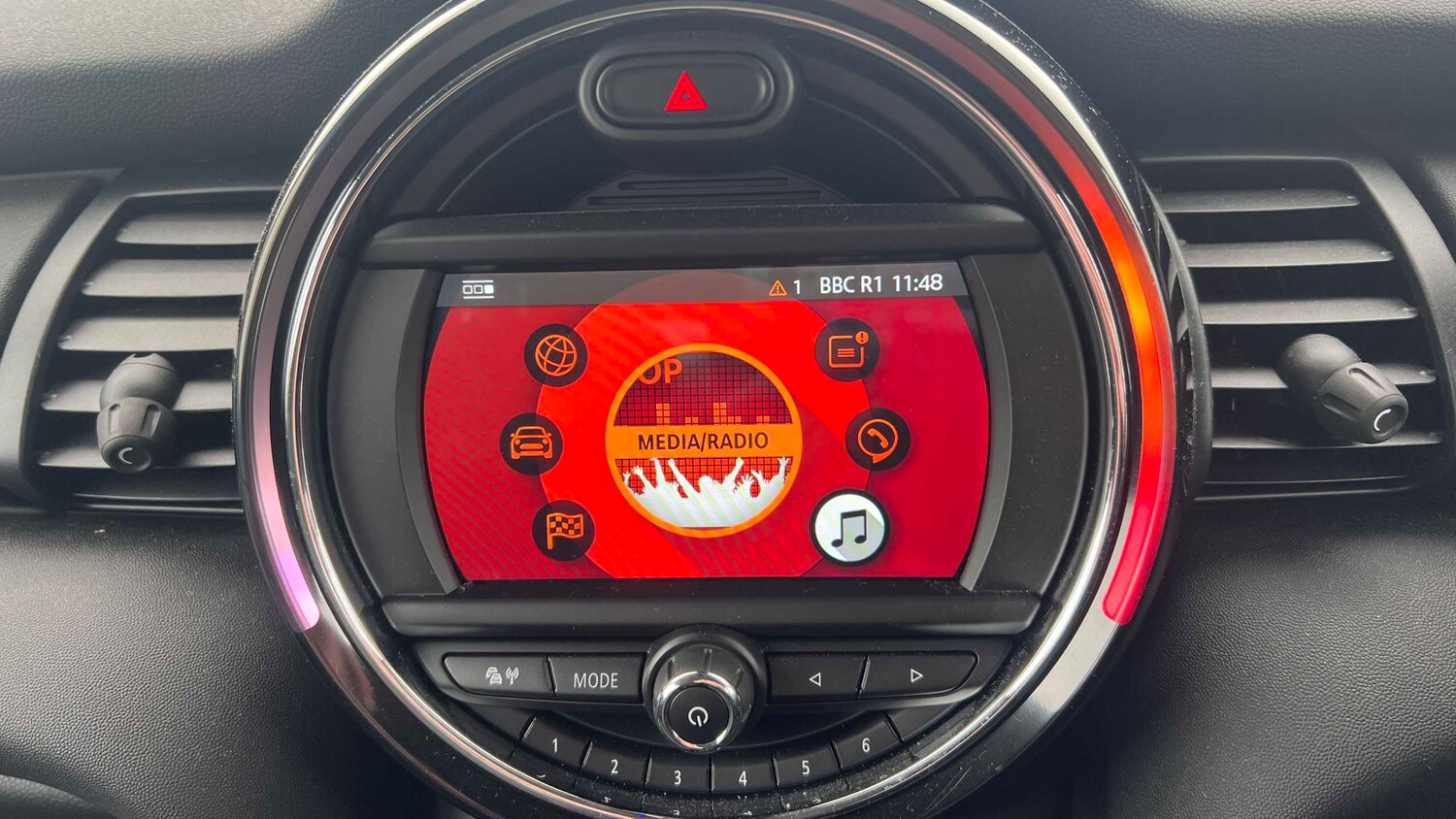 Used MINI Hatch 2018 for sale - 78052074: Photo 8