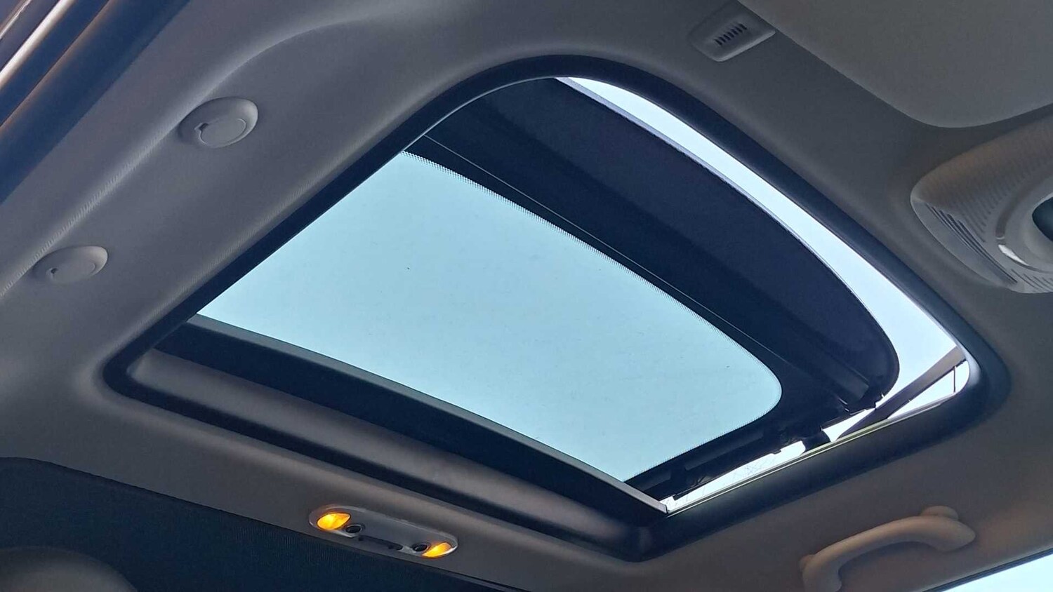 Used MINI Hatch 2022 for sale - 77859545: Photo 15