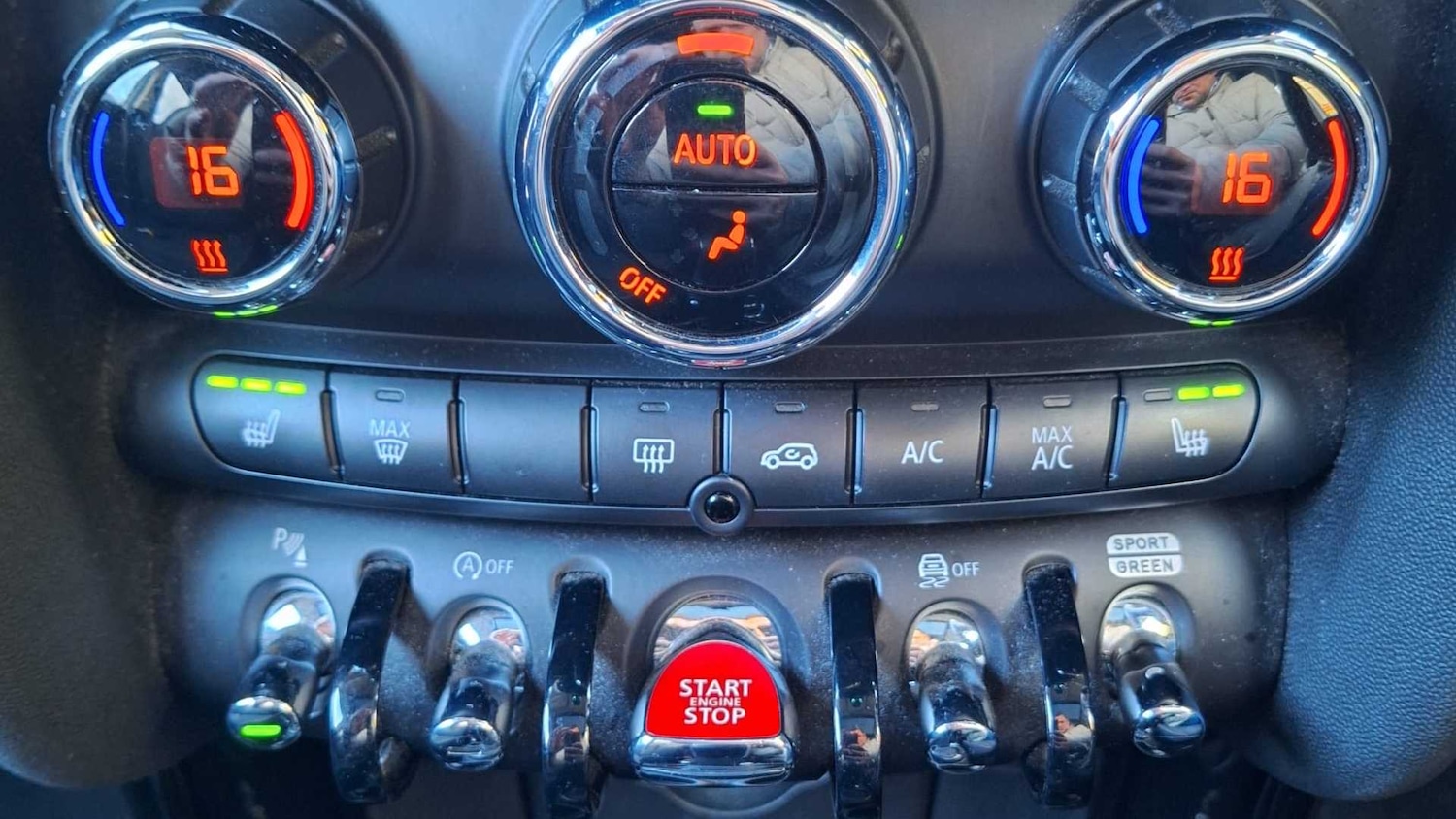 Used MINI Hatch 2022 for sale - 77859545: Photo 8