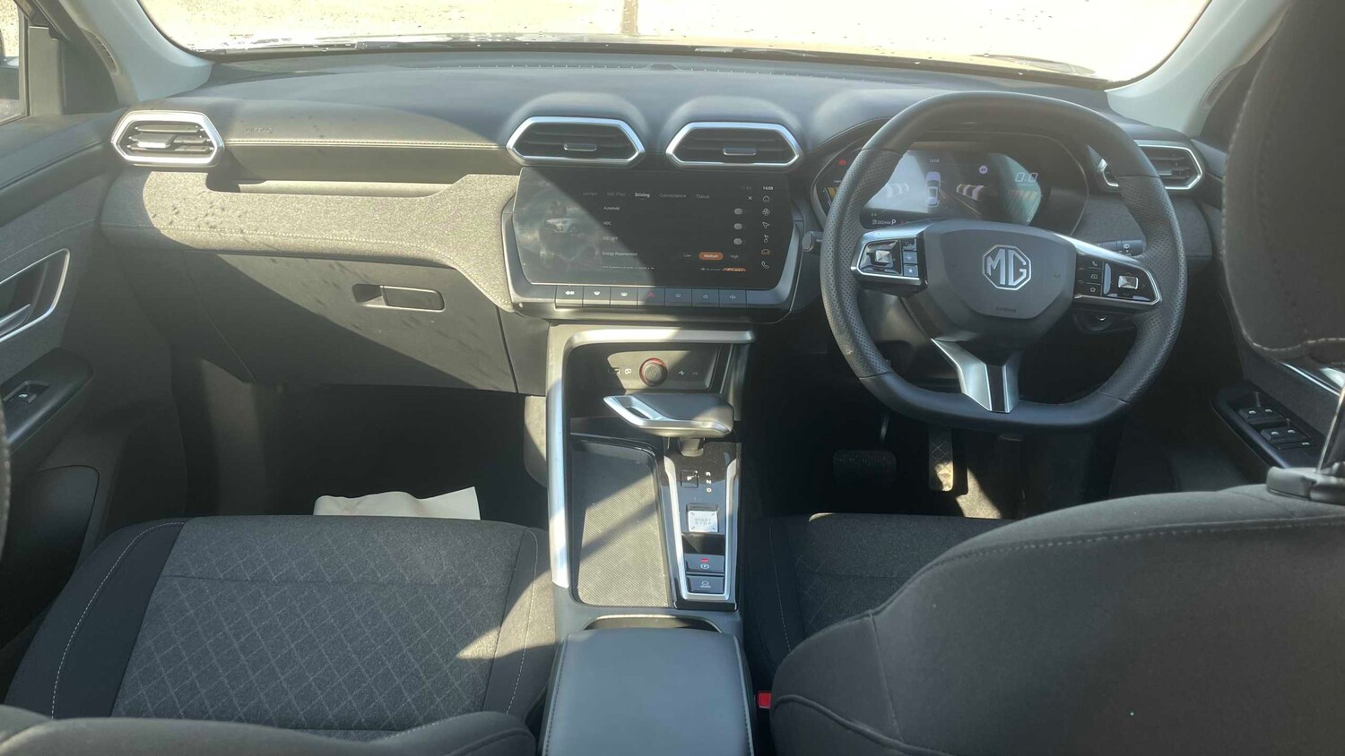 Used Jaguar E-Pace 2019 for sale - 77960843: Photo 17