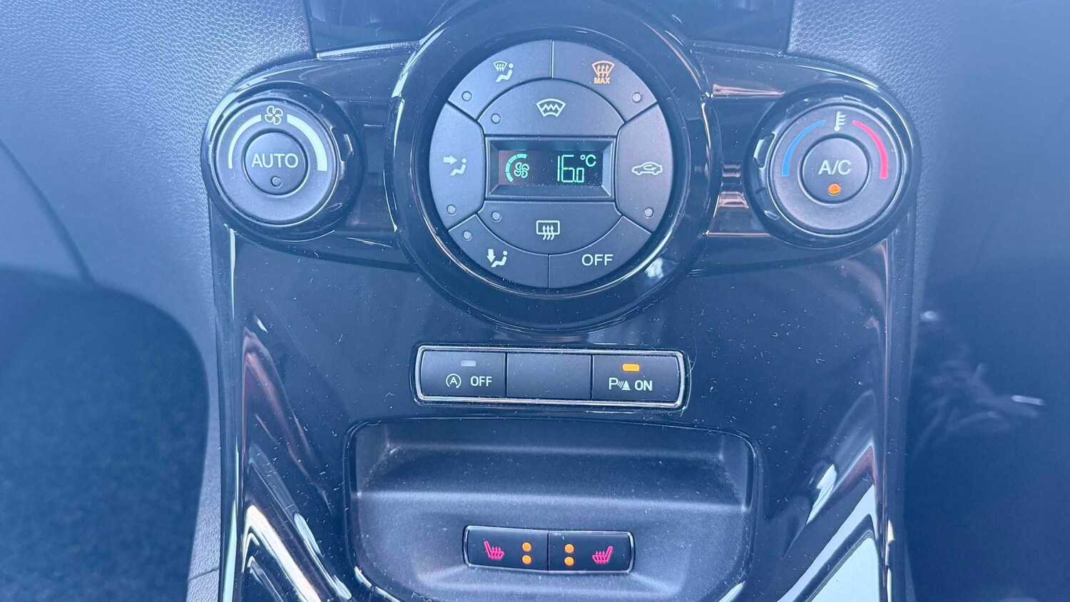 Used Ford Fiesta 2016 for sale - 78118883: Photo 11