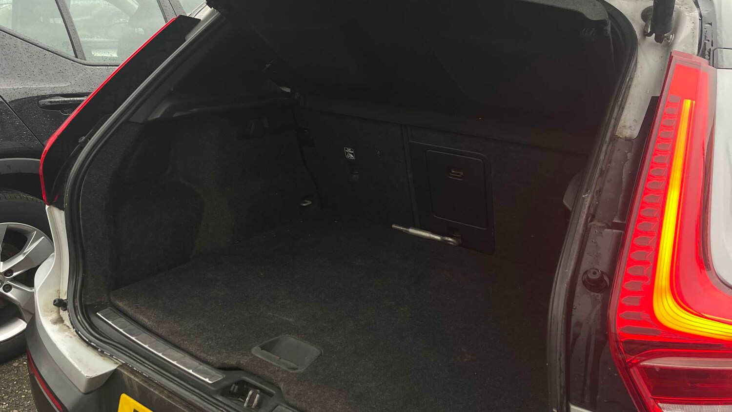 Used Volvo XC40 for sale - 77859829: Photo 15