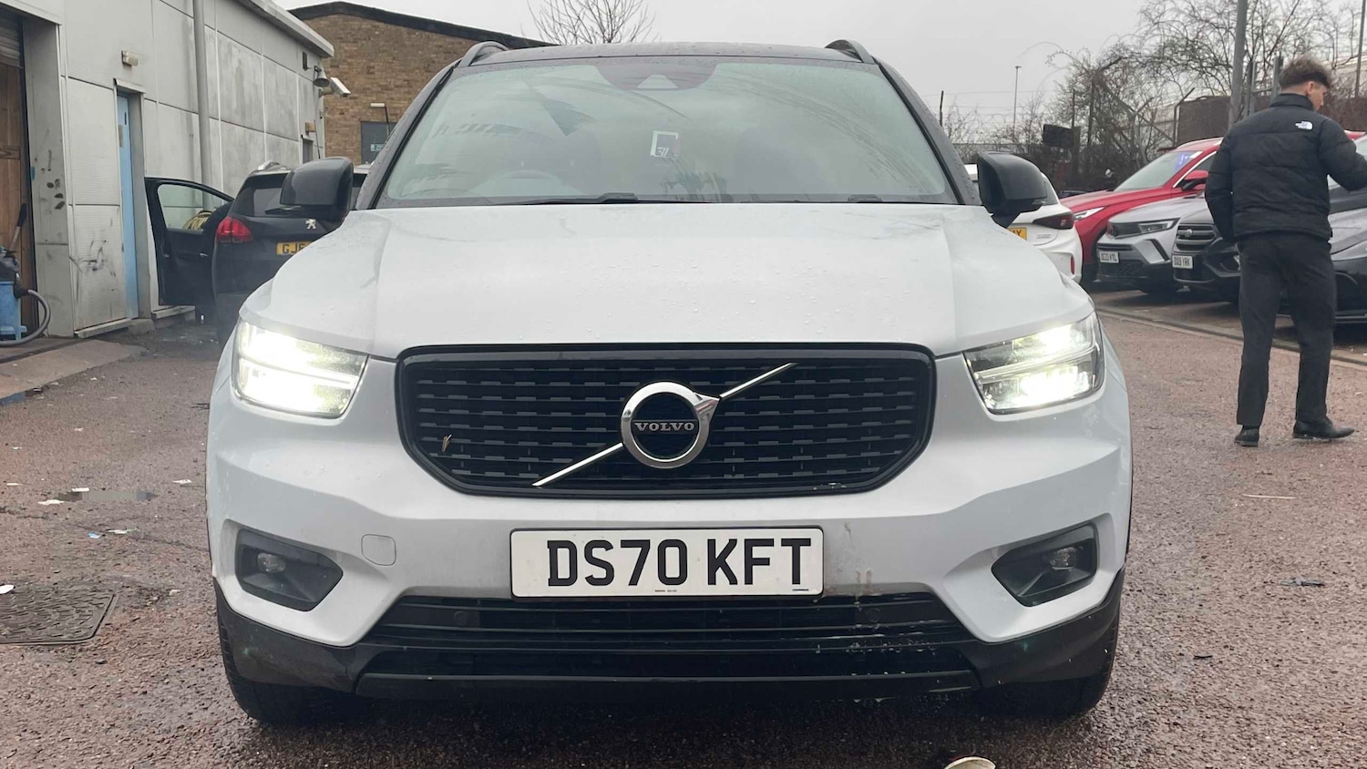 Used Volvo XC40 for sale - 77859829: Photo 4