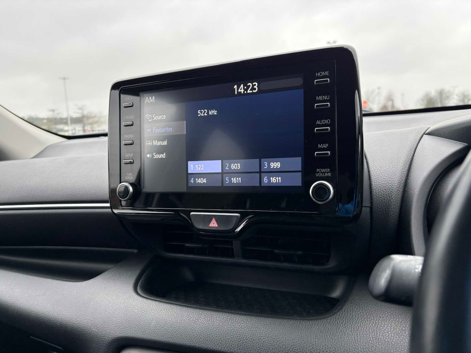 Used Toyota Yaris 2023 for sale - 78037391: Photo 12