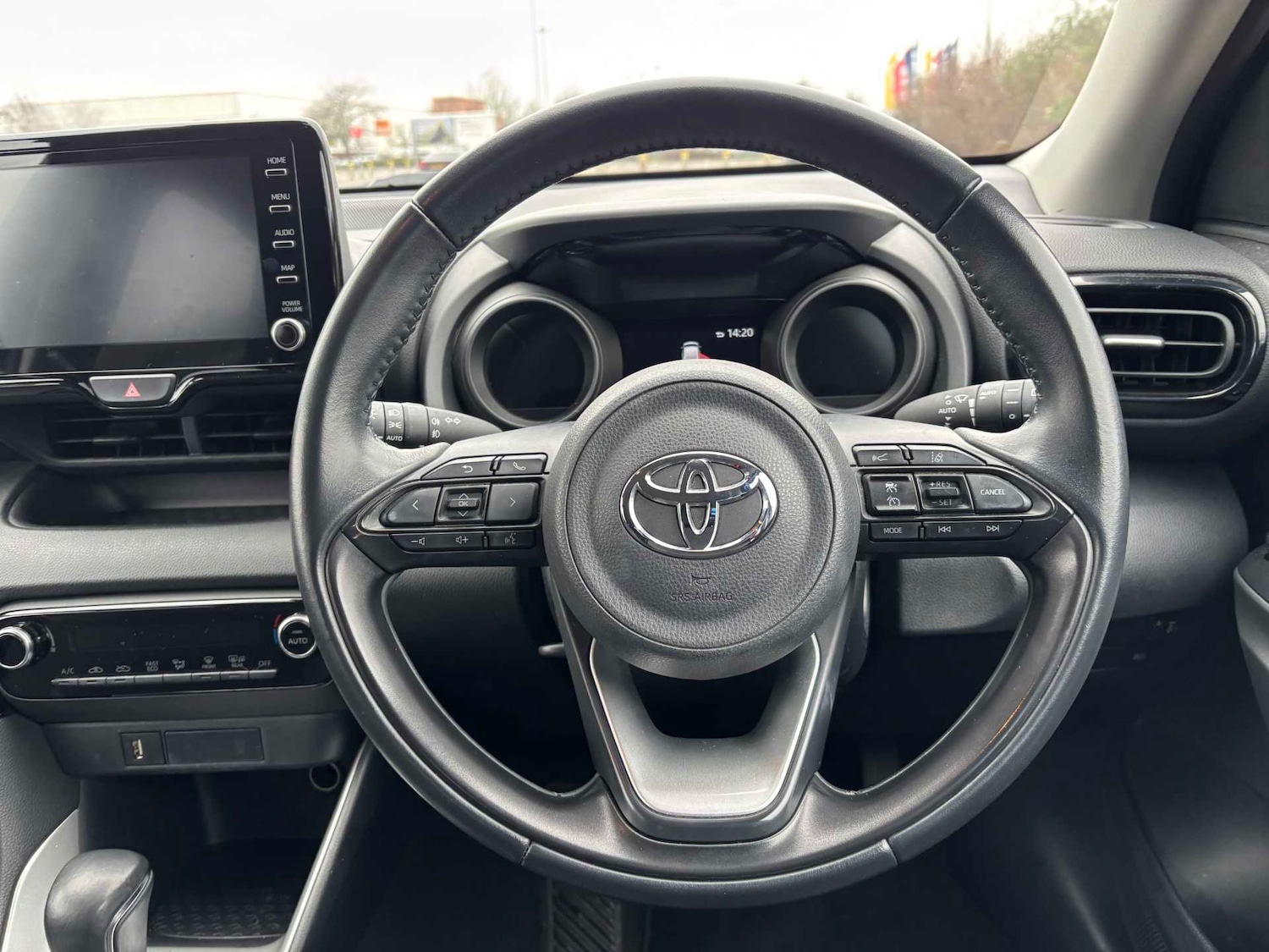 Used Toyota Yaris 2023 for sale - 78037391: Photo 27