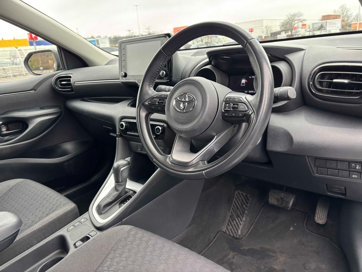 Used Toyota Yaris 2023 for sale - 78037391: Photo 30