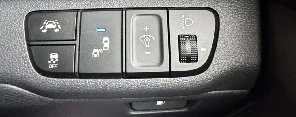 Used Hyundai IONIQ 2017 for sale - 76546476: Photo 38