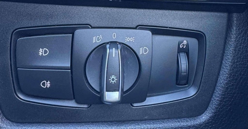 Used BMW 3 Series 2016 for sale - 76617768: Photo 21