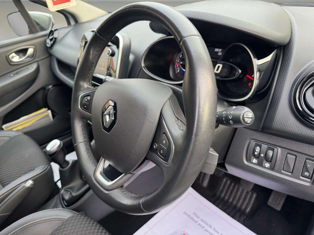 Used Renault Clio 2019 for sale - 76966277: Photo 25