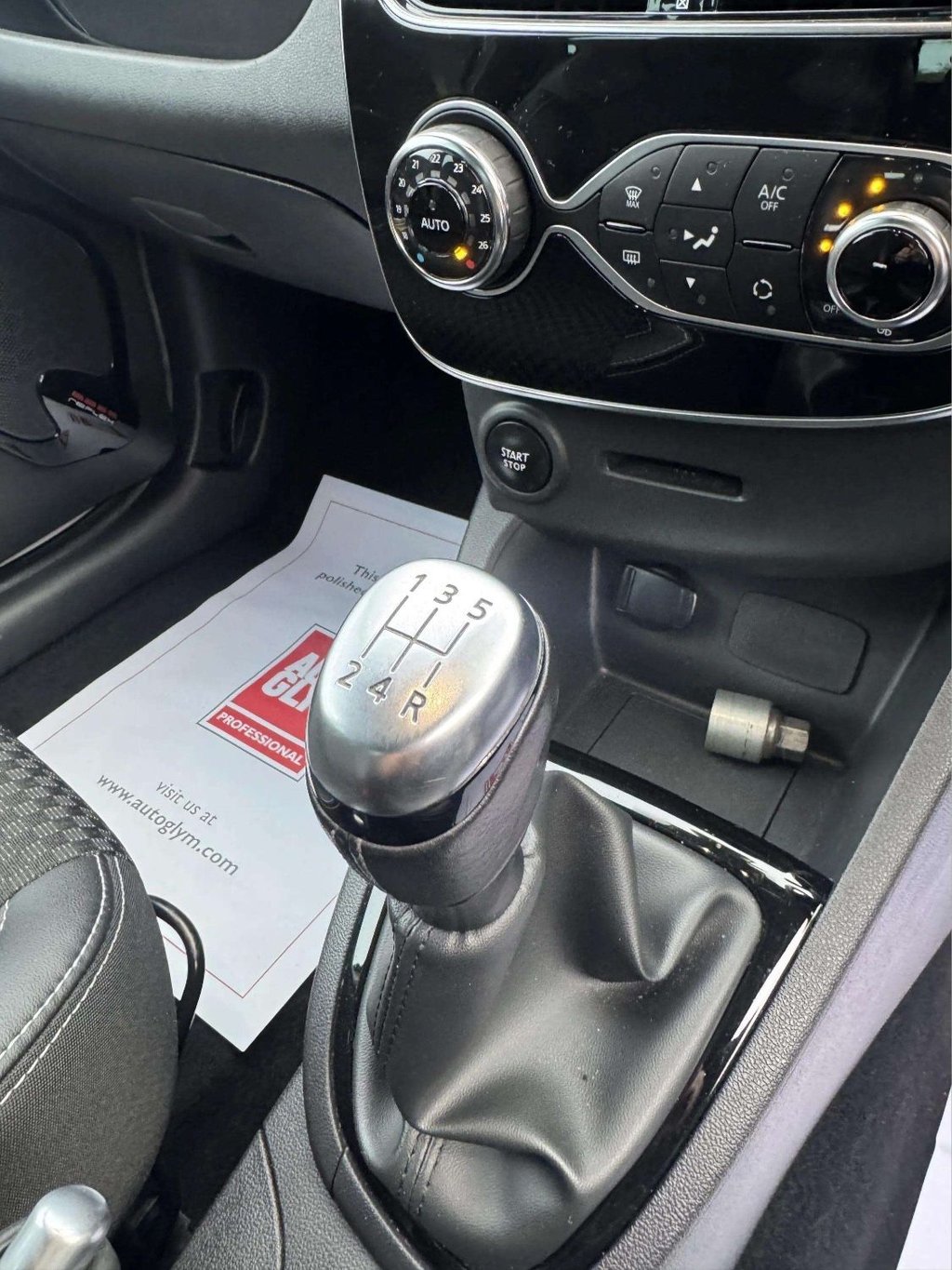 Used Renault Clio 2019 for sale - 76966277: Photo 29