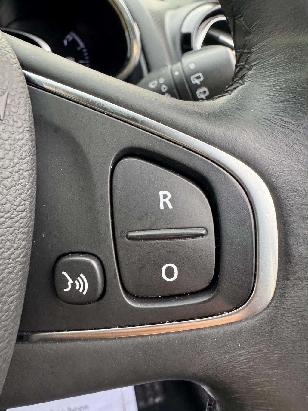 Used Renault Clio 2019 for sale - 76966277: Photo 30