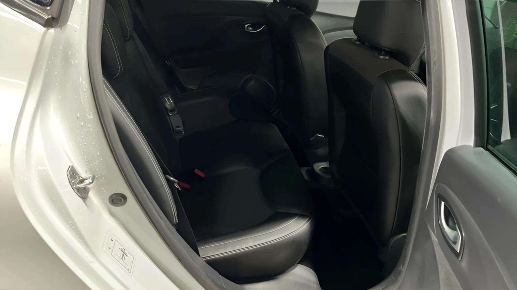 Used Renault Clio 2019 for sale - 76966277: Photo 8