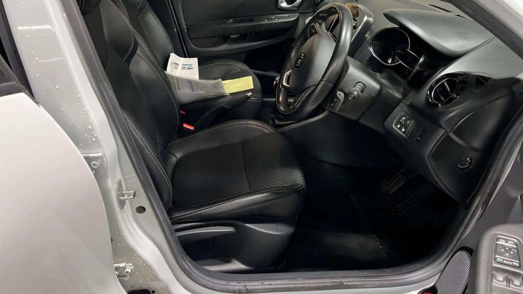 Used Renault Clio 2019 for sale - 76966277: Photo 9