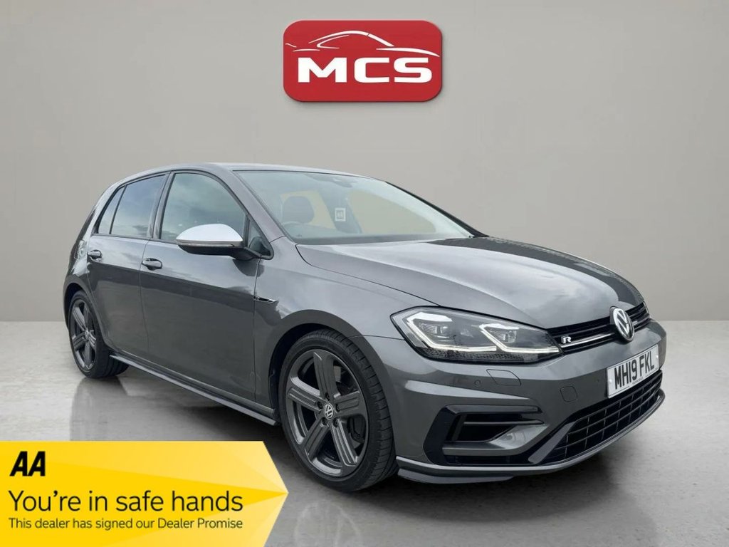 Used Volkswagen Golf 2019 for sale - 76105799: Photo 1